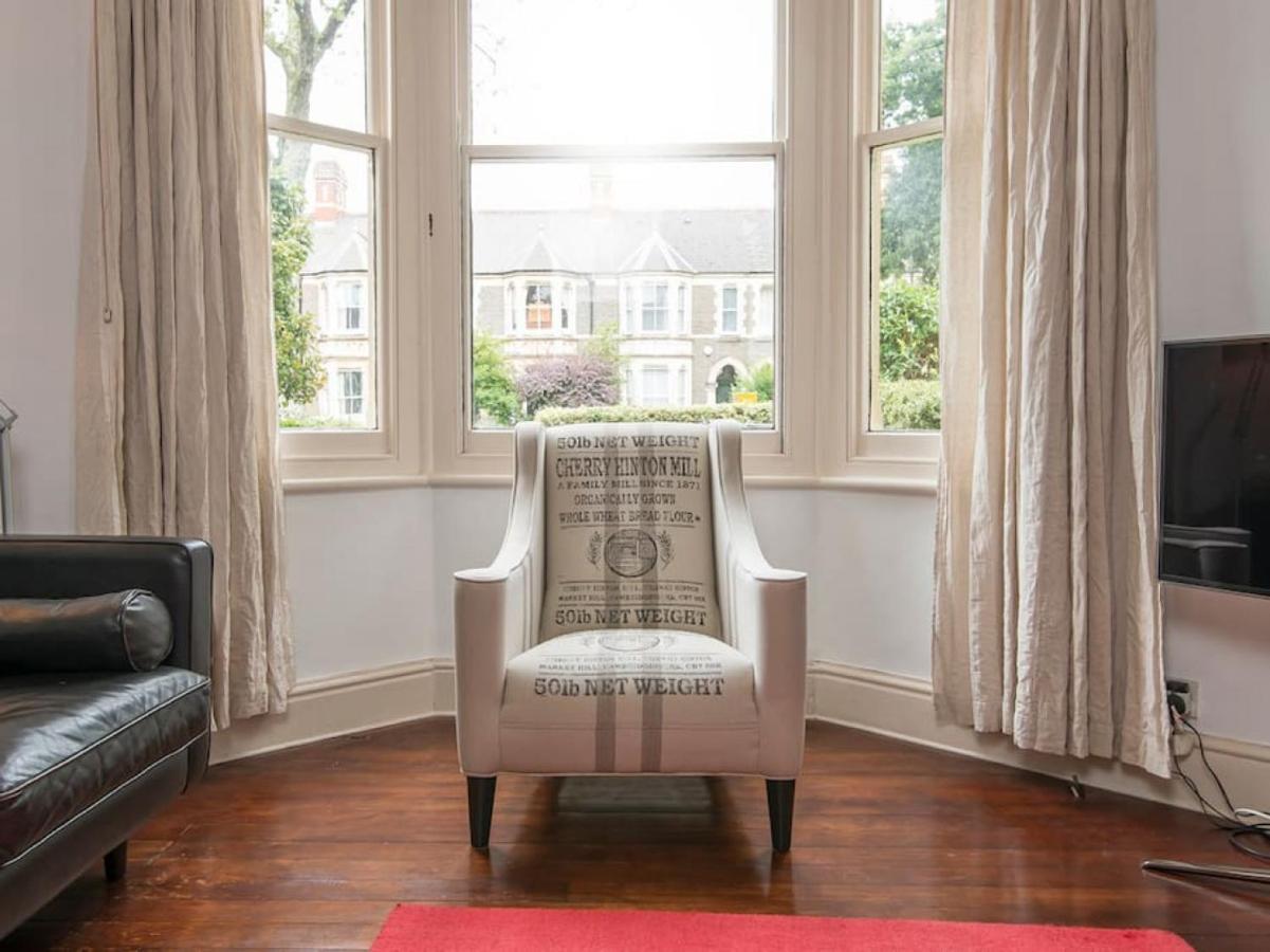 Spacious 4 Bedroom Character Home In Pontcanna Кардифф Экстерьер фото