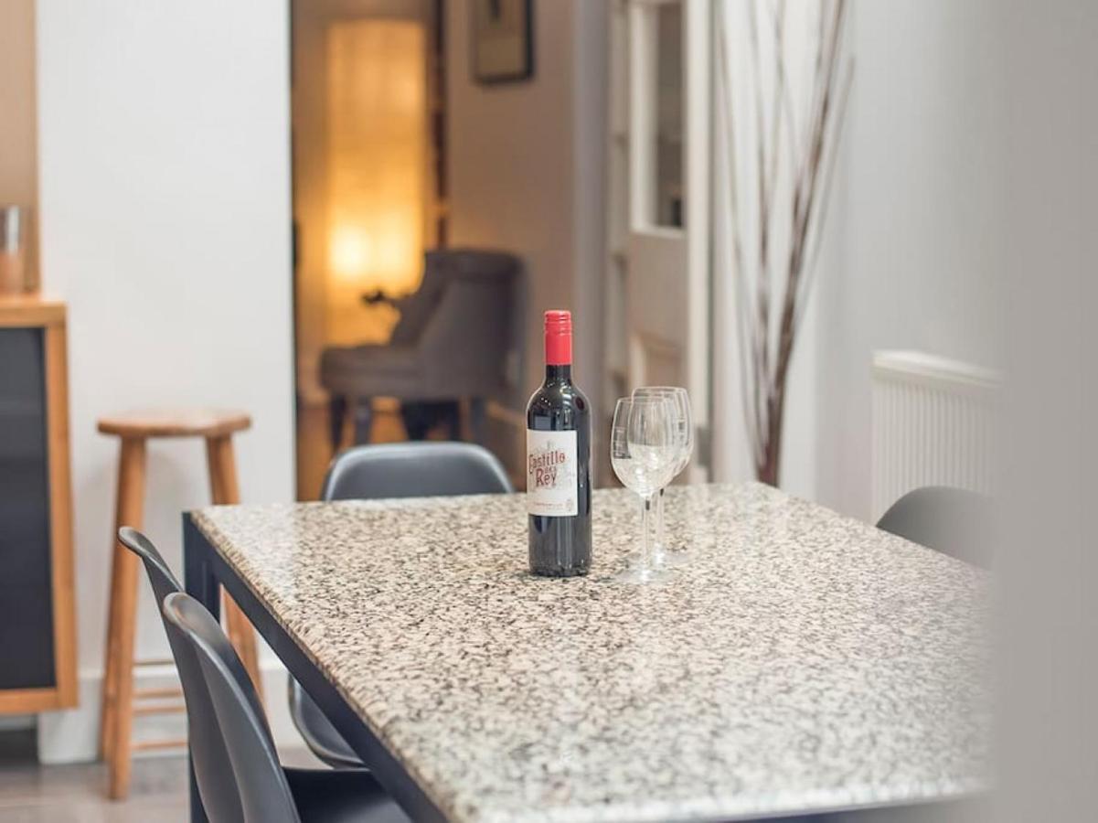 Spacious 4 Bedroom Character Home In Pontcanna Кардифф Экстерьер фото